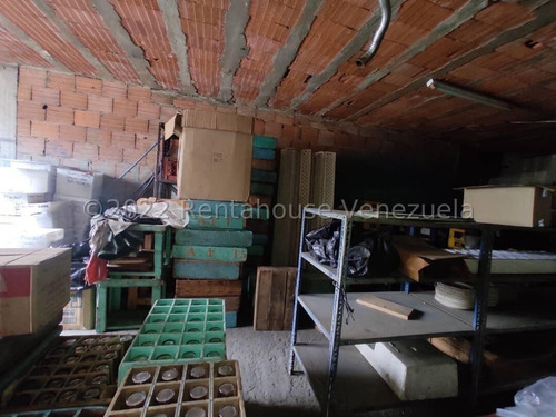 Imagen 21 de 30 de °|° Jglópez °|° Atención Inversionista *** Galpón En Venta ** Centro Barquisimeto Lara, 0414-5533925 Codigo 23-5577 $ 150000 3 Baños 637.54 M²