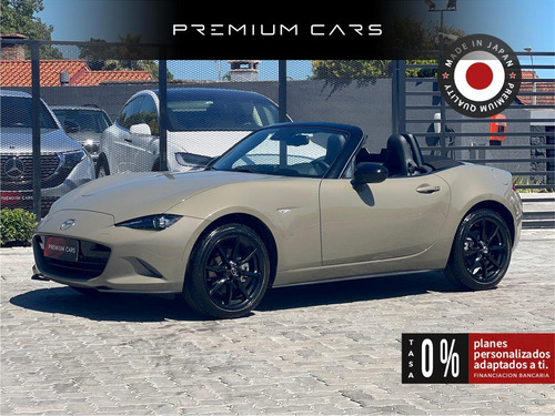 Mazda MX-5 Miata 2.0 Soft Top MT
