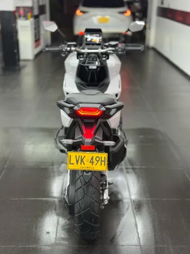 Honda X-advs 750