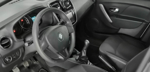 Imagen 8 de 11 de Renault Logan 2019 1.6 Intens Mt
