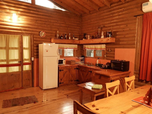Imagen 15 de 24 de Casa Quinta Cabaña, Pileta, Cancha De Basquet Y Futbol, Parrilla, Juegos De Niños. **no Alquilo Por Día*