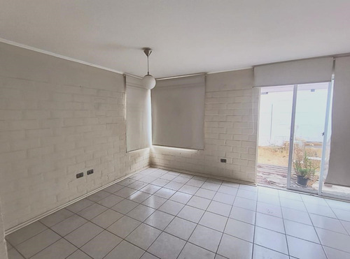 Casa En Venta De 3 Dorm. En Quilpué