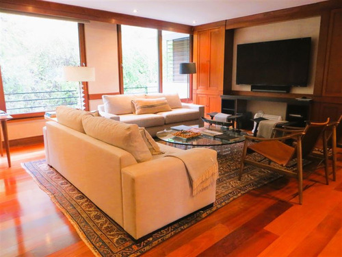 Venta, Impecable, Vistas Despejadas, Tres Dormitorios.