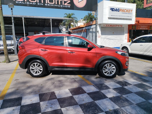 Imagen 5 de 15 de Hyundai Tucson Limited 2016 Roja
