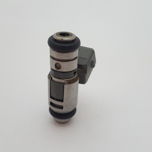 Imagen 3 de 8 de Inyector Combustible Vw Gol 97/08 Saveiro 1.6mi (iwp044)