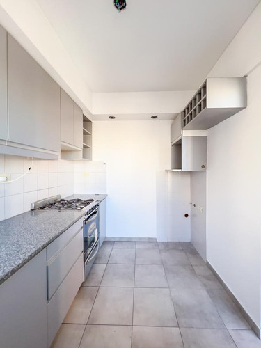 Imagen 15 de 26 de Departamento 2 Dormitorios.balcón Al Frente. Cocina Separada A Pasos De Av. Pellegrini