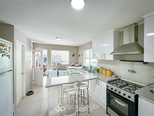 Casa En Venta De 4 Dorm. En La Estrella