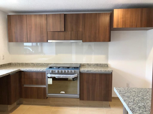 Imagen 2 de 30 de En Venta Casa En Zibata, Jardín, 3 Recamaras, Cuarto De Lava