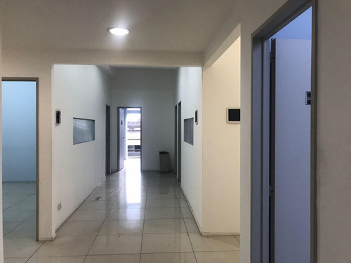 Imagen 5 de 17 de Oficina - General San Martin