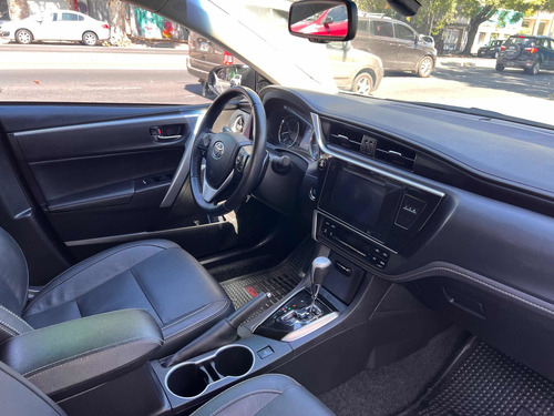 Imagen 7 de 11 de Toyota Corolla 2017 1.8 Se-g Cvt 140cv