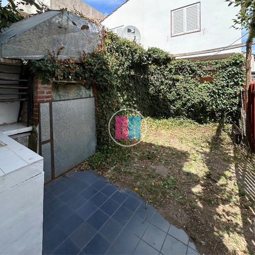 Duplex En Costa Azul Al Frente, Espacio Vehicular Propio, Patio Con Parrilla Y Lavadero. Urquiza 578