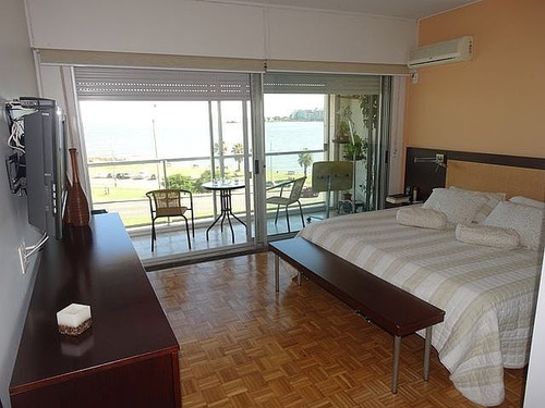 Imagen 12 de 16 de Apartamento Venta De Categoria 3 Dormitorios 4 Baños, 2 Garajes. Muy Amplio Con Vistas Al Mar!!!