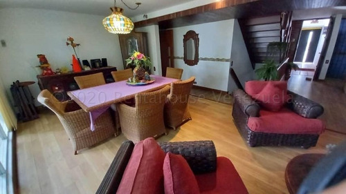 Imagen 4 de 15 de Casa En Venta En Calle Cerrada