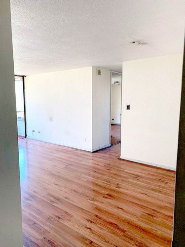 Arriendo De 2 Dormitorios Con Estacionamiento En Providencia