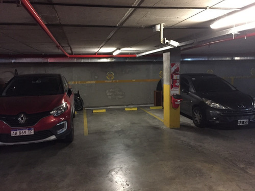 Imagen 4 de 7 de Dueño Vende Sin Comisión Cochera Fija En Torre Awwa