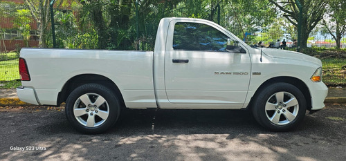 Dodge Ram 1500 8 Cilindros Motor 5.7 Transmision Automatica
