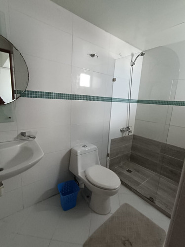 Moderno E Iluminado Apartamento De 231.83 Mt2, Finamente Amueblado.