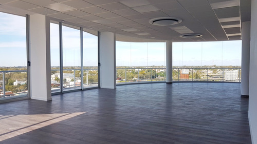 Imagen 7 de 8 de Se Alquila Oficina De 130 M2 En Piso 7