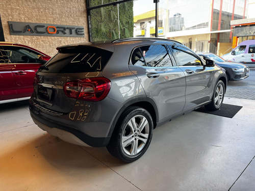 Mercedes-Benz Classe GLA 1.6 Style Turbo Flex 5p