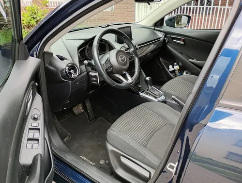 Mazda 2 Touring 1.5