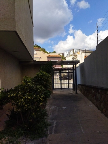 Imagen 3 de 16 de Vendo Apartamento 110m2 3h/2b/0p Las Mercedes 1338