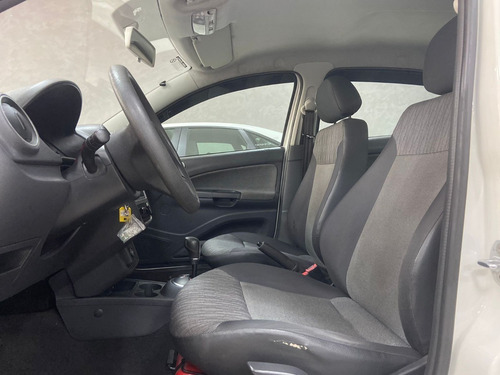 Imagem 6 de 7 de Volkswagen Voyage 1.6 City I-motion