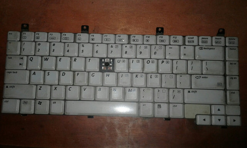 Teclado Compaq M2000 Funcionando Solo Le Falta Y