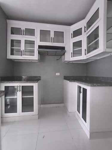 Apartamento De 2 Habitaciones Un Baño Sala Cocina Comedor