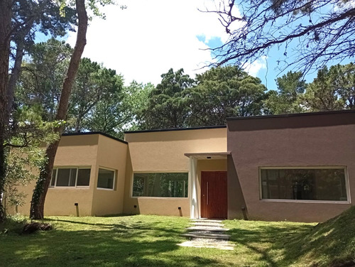 Luminosa Casa A Estrenar En Cariló