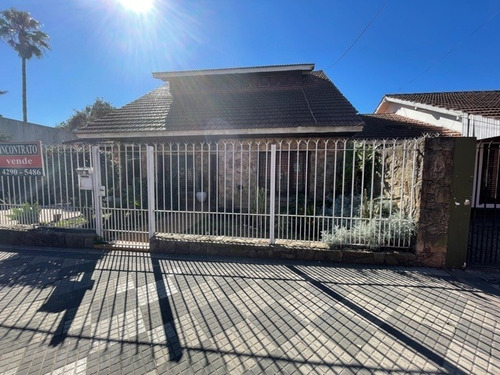 Imagen 3 de 8 de Venta- Hermosa Casa Con Depto 2 Ambientes!