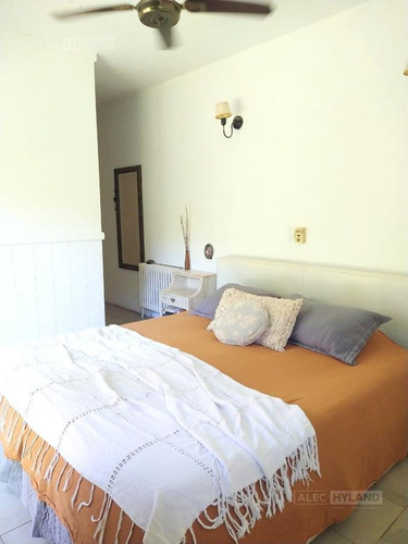 Casa 5 Ambientes En Venta - Mart.-vias/santa Fe