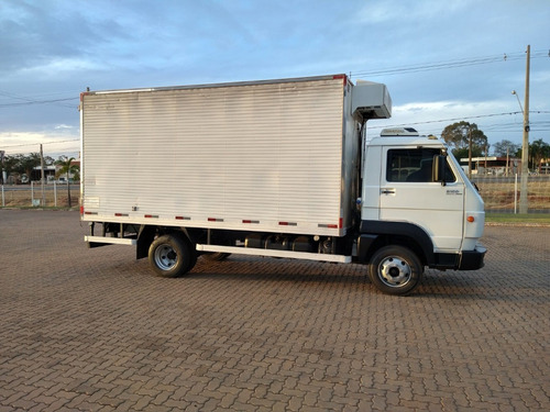 Imagem 2 de 9 de Volkswagen 8.160 Drc