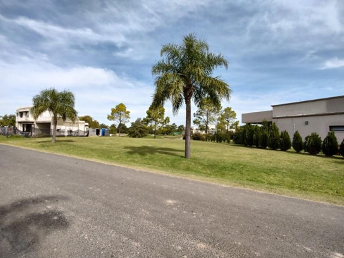 Imagen 3 de 7 de Lote En El Solar De Victoria - 1.100 M2 Con Todos Los Servicios Y Bajada Al Rio !