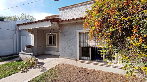 Venta Casa 3 Dormitorios Paso Del Rey Con Cochera