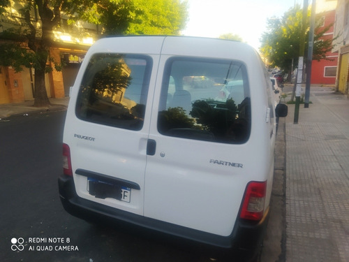 Imagen 18 de 18 de Peugeot Partner 2016 1.4 Furgon Confort