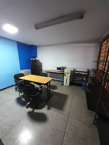 Imagen 11 de 30 de Fg Fondo De Comercio. Special Tires Center C.a.