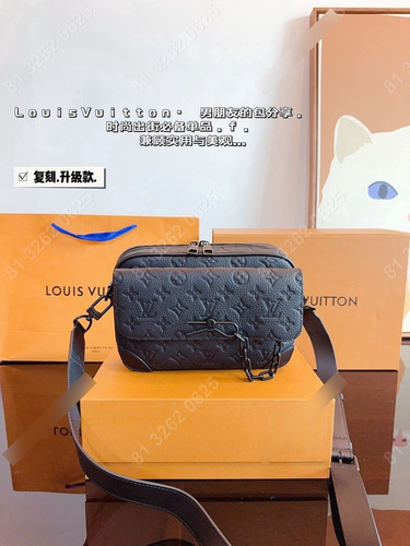 Louis Vuitton 24*7*18cm Bolso En Relieve Para Hombre (Reacondicionado)