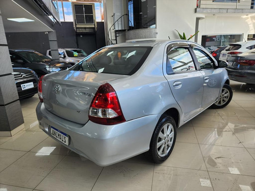 Toyota Etios 1.5 X PLUS SEDAN 16V FLEX 4P AUTOMÁTICO