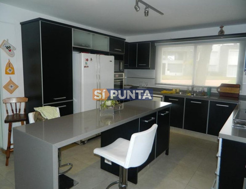 Imagen 5 de 18 de Casa En Venta - Mansa