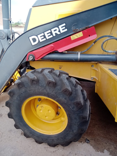 Retroexcavadora John Deere 310l