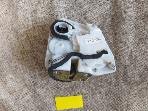 Chapa Cerradura Trasera Izquierda Mazda 2 Hatchback 2010 (Usado)