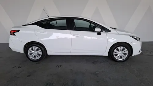 Nissan Versa 1.6 Sense Cvt