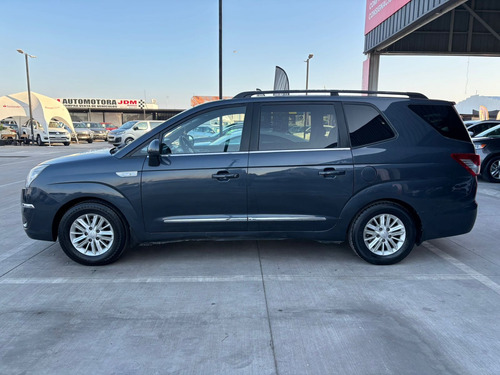 SsangYong Stavic Mt 4x2
