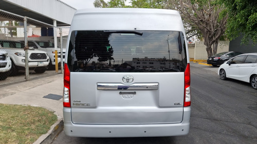 Toyota Hiace 2022 Pasajeros 12 Un Dueño, Factura Original