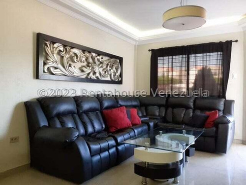Townhouse En Venta En Cumbres De Maracaibo Edw