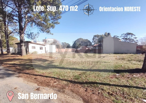 Imagen 2 de 5 de Lote En Esquina . Zona Residencial- Orientacion Noreste