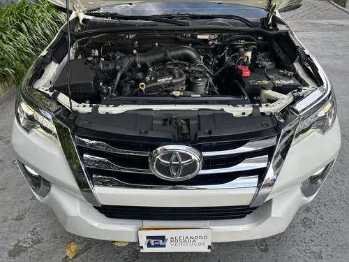 Toyota Fortuner 2.4 Street At 7As