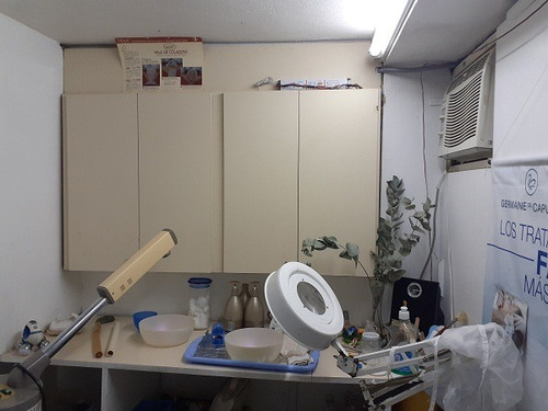 Fondo Comercio Peluqueria Con Mobiliario,7puestos De Trabajo, Las Acacias (cerca Av. Roosevelt)