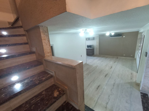 Imagen 5 de 21 de Townhouse En Res. Trapiche, Urb. El Bosque, Valencia. Vende Crismelia Castillo