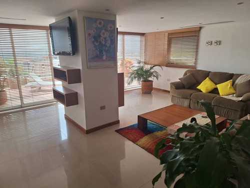 Alquiler, Penthouse De Lujo, Tipo Hotel, Con Todos Los Servicios Incluidos